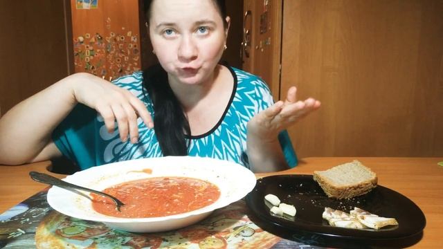 ем борщ ?/сало/мукбанг