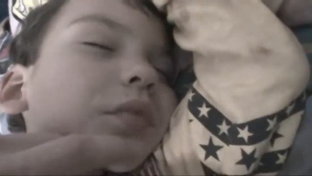 Спящий сын.Очень смешно,досмотреть надо до конца!.wmv