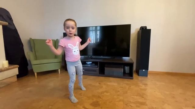 Гимнастка Кэт!