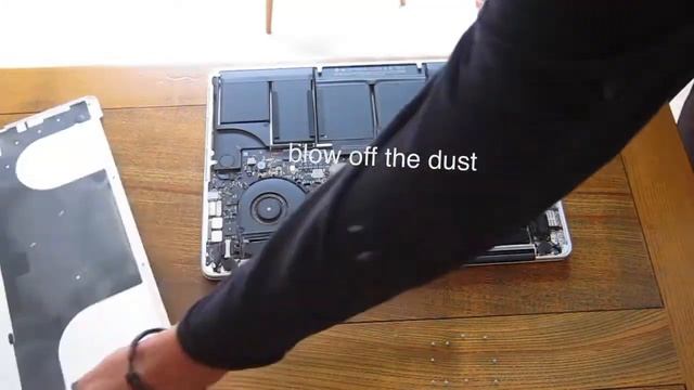 cleaning macbook pro 15" retina