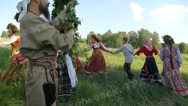 Документальный фильм Восходило красно солнышко