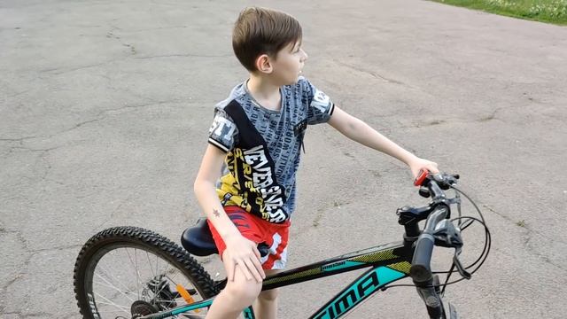 Горка....Яма...Прыжок...Лежу... Turbo Max на велике