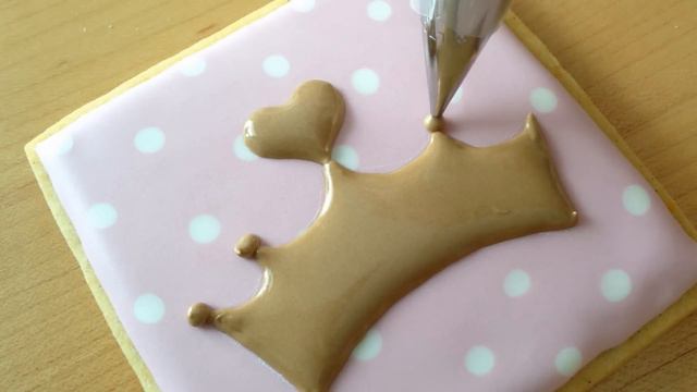 Pink and Gold Crown Cookies - Royal Baby Shower Collab