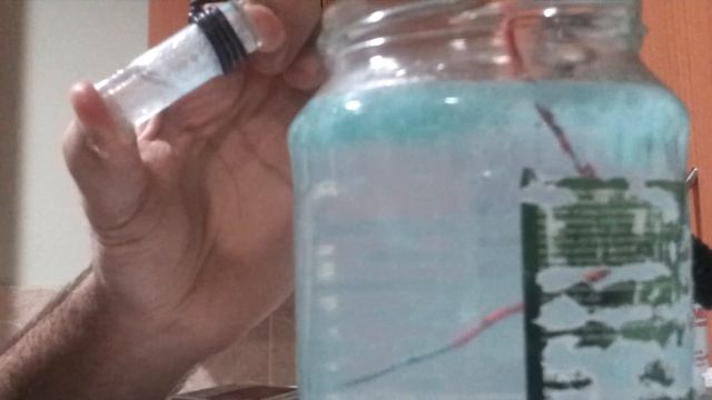Что будет если пропустить электрический ток через воду. Разложение воды.