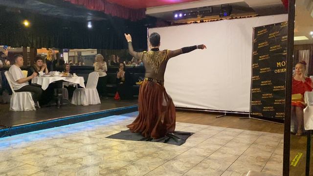 Мужской восточный танец на стекле Moumtaz oriental party