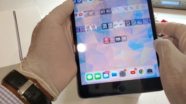 iPad Mini 4 64GB Wi-Fi Cellular Space Gray A1550