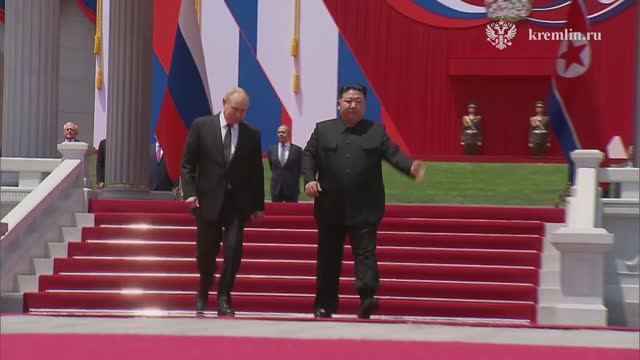 Церемония официальной встречи Владимира Путина с Ким Чен Ыном в Пхеньяне