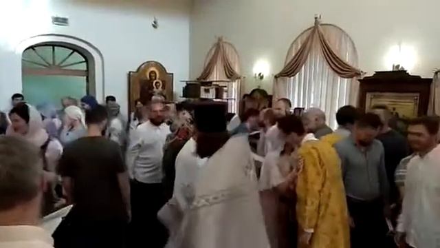 Целование мира
