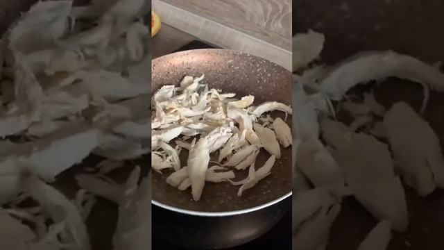 ПП салат с капустой и курицей?КБЖУ - 75.3 ккал (11.3/2.6/1.5)#курица #капуста