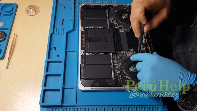 MacBook Pro A1989   Cambio de Pantalla Completa