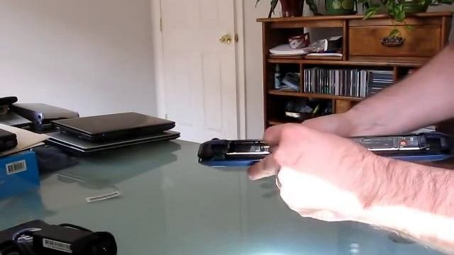 Unboxing The HP Mini 210 HD