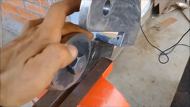 Como hacer una cortadora de chapa rotativa /rotary blade cutter.