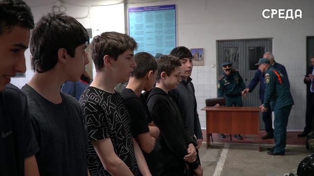 Каспийские школьники приняли участие в муниципальном этапе конкурса «Школа безопасности»