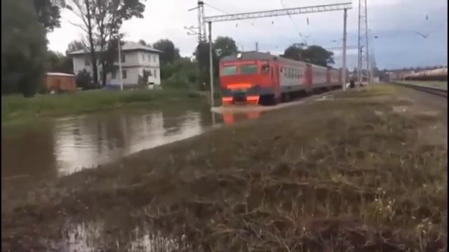 Prikol RZD - вероломный рельс и смех и грех!!!