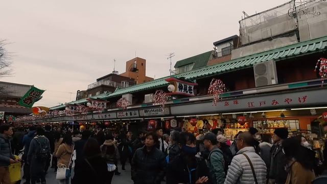 Самый популярный храм в Токио! Сэнсо-дзи - буддийский храм в районе Асакуса