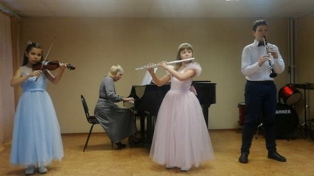 Ансамбль,, Созвучие "ДШИ 8 РАДУГА г. Самара. Моцарт