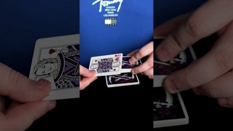 Выучи трюк с картами и удивляю за секунду!