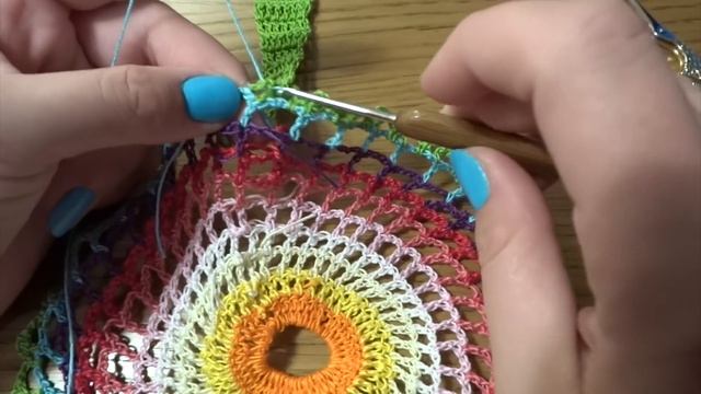 CC How to crochet beautiful spiral doily