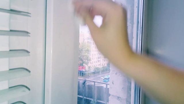 Что делать, если требуется снять солнцезащитную пленку с окна?