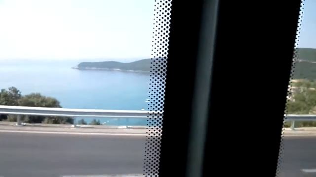 Едем на пляж Яз в Черногории