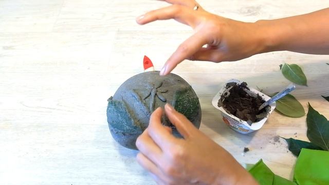 DIY concrete pot