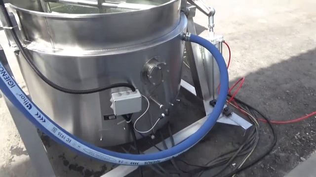 Варочный котёл с автоматом опрокидывания УВК-300