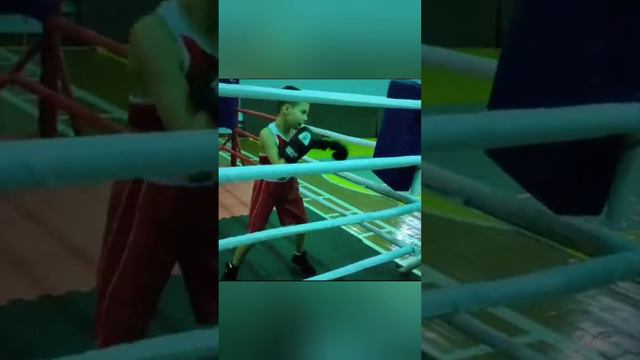 Тренировки младшей группы боксёров Абазы