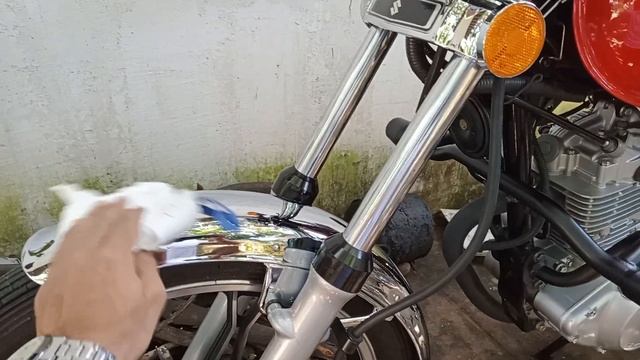 Brillo natural de la Suzuki GN 125F