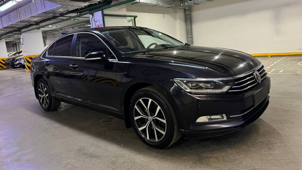 Volkswagen Passat; 1,4 AT; 2017; Черный