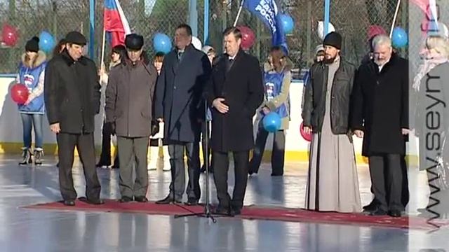 Лед пошел. В Курске начали заливать зимние катки