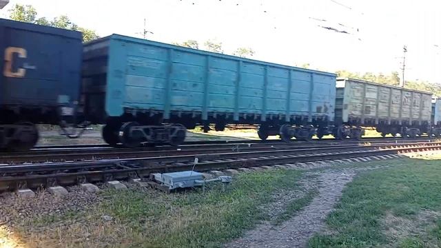 снято сегодня в 16:09 зелёный! вл80с-2344 с коротким товарным поездом под бакинским мостом