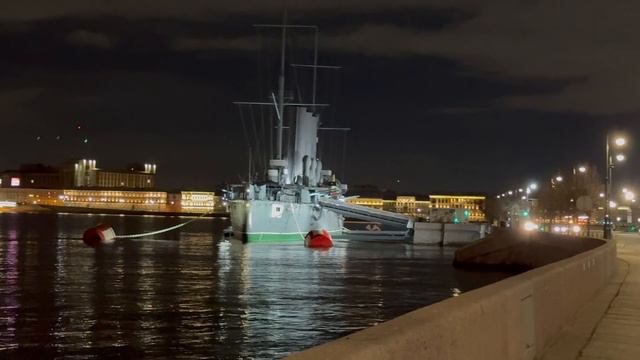 Ночью гулять всегда интересней, особенно в Питере