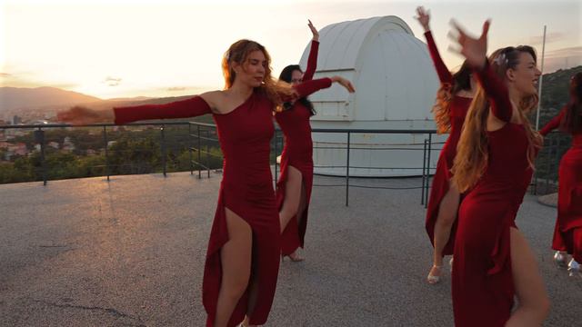 Воздушный степ Риека - Единственная женская бачата #sexy#upskirt#латино#танец