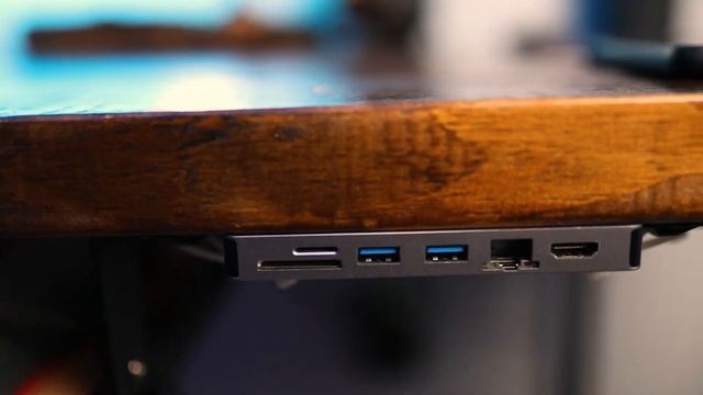 The Ultimate USB-C Hub - Inateck 8 in 1 hub - ONE CABLE SETUP