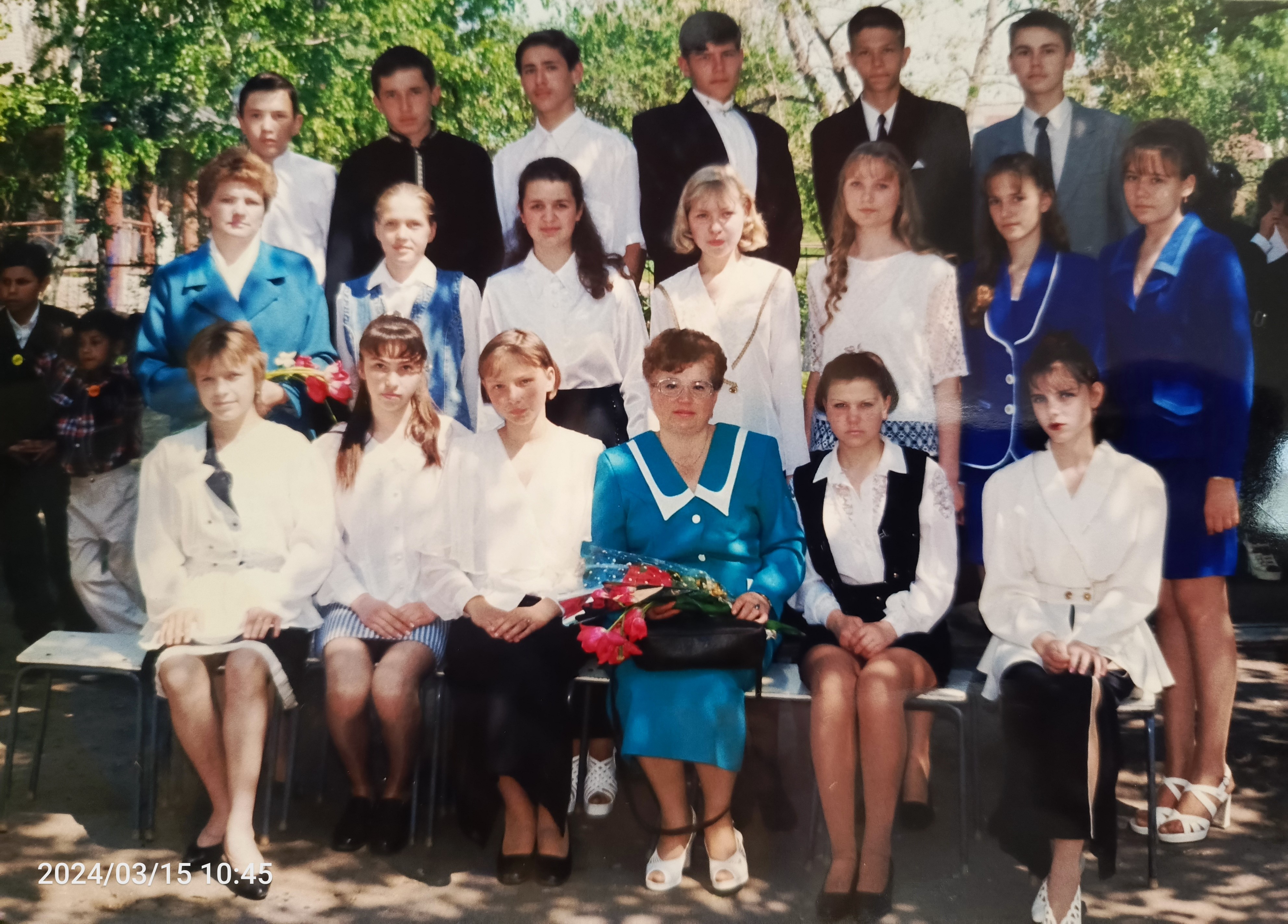 Пензенская область , п.г.т. Лунино. (58RUS)  Выпускной 9 класс 1999 год 74 минуты