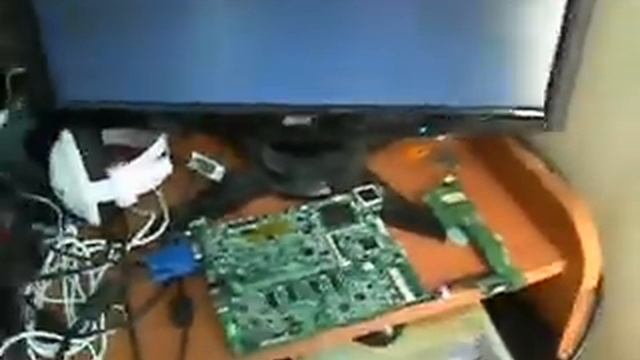 Video Demostracion de funcionamiento placa base acer aspire one zg5