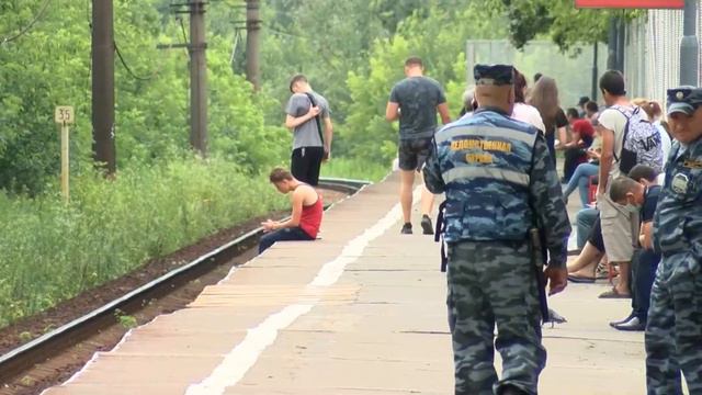 Соблюдают ли жители Пушкинского правила безопасности на железной дороге?