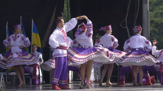 Украинский танец 19.08.2023 #upskirt #танец #украинский