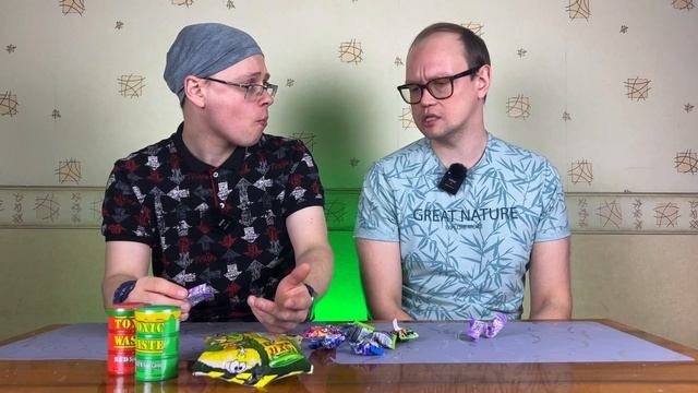 ЕДИМ САМЫЕ КИСЛЫЕ КОНФЕТЫ В МИРЕ  КИСЛЫЙ ЧЕЛЛЕНДЖ! toxicwaste эксперимент