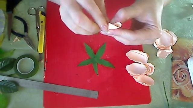 Великолепная роза из фоамирана за 25 минут.