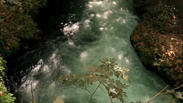 ВОДОПАДЫ... КРАСИВЫЕ ПЕЙЗАЖИ...Умиляющая музыка