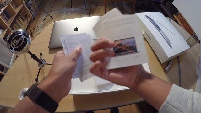 2016 MacBook Pro 15 inch with Radeon Pro 460 Unboxing! (In Romana!)