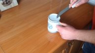 Заточка ножа о чашку