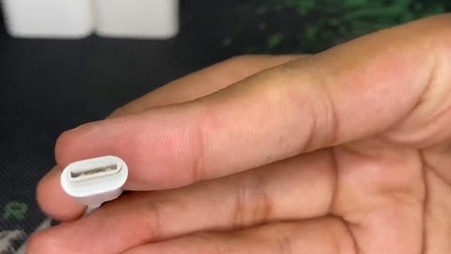 Apple 18W Original Charger vs Fake 18w Charger | 7 Big Differences