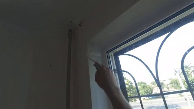 Крашу откос оконный под шпатель. Быстро и не пачкая окно.