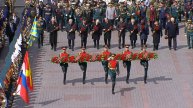 Владимир Путин вместе с коллегами из девяти стран возложил цветы к Могиле Неизвестного солдата