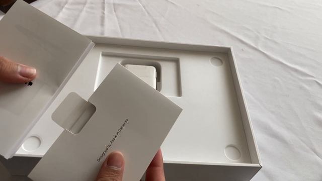 UNBOXING MACBOOK AIR M1 256GB SPACE GRAY - PRIMEIRO CONTATO