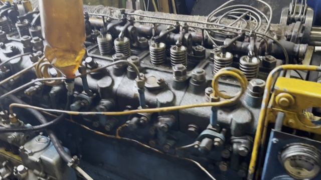Запуск судового дизеля Шкода 110