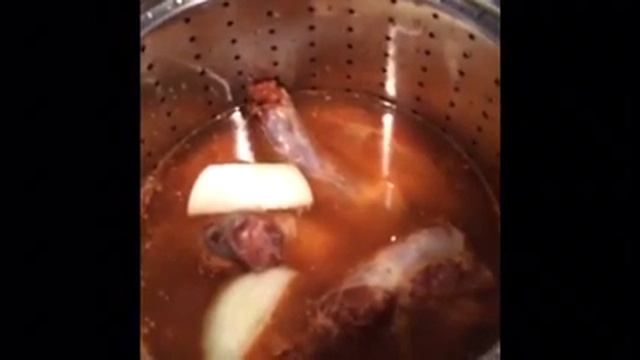 How to Make Turkey Neck Soup
