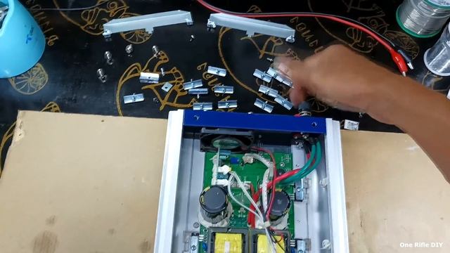 Apple Green Grid Tie Inverter 2000W  เออเร่อไม่รัน มอสเฟตภาคคอนเวอร์เตอร์ช็อต